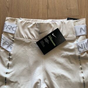 Nike leggings nwt